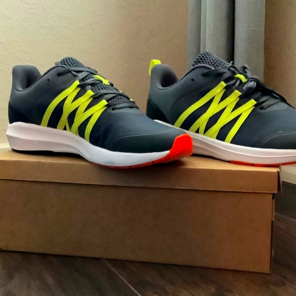 NEW Enthusiast II Grey & Yellow Jogging Shoes.